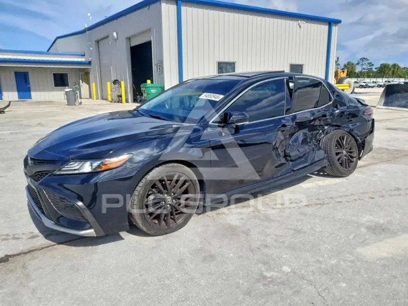 2021 Toyota CAMRY фото