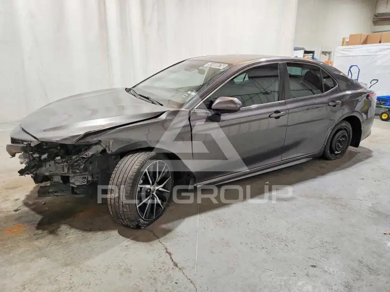 2021 Toyota CAMRY фото
