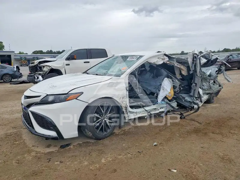 2021 Toyota CAMRY фото