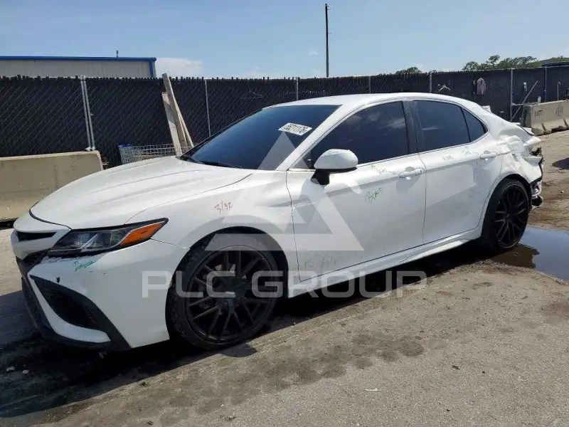 2021 Toyota CAMRY фото