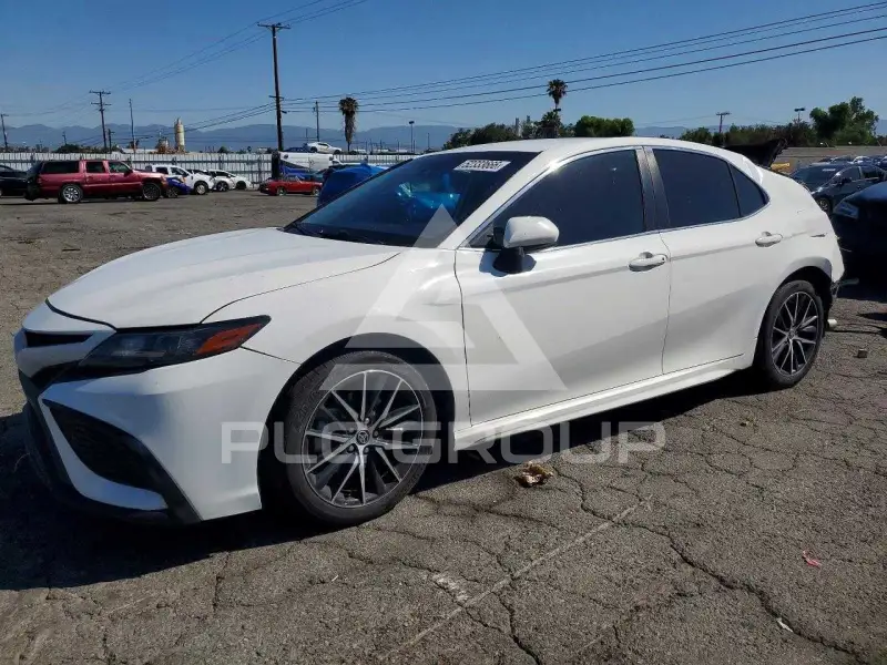 2021 Toyota CAMRY photo