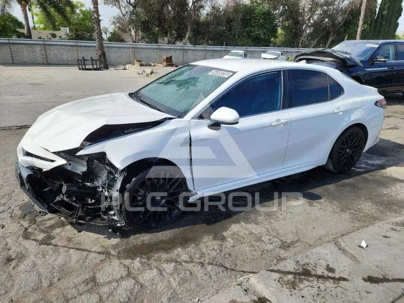 2021 Toyota CAMRY фото