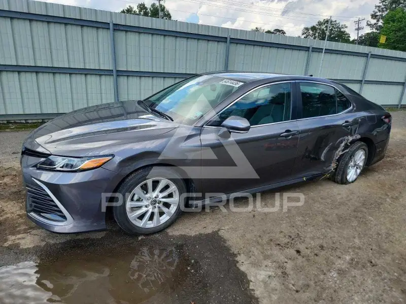 2021 Toyota CAMRY фото