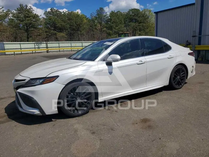 2021 Toyota CAMRY фото