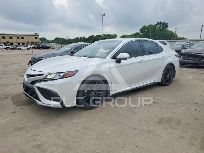 2021 Toyota CAMRY фото