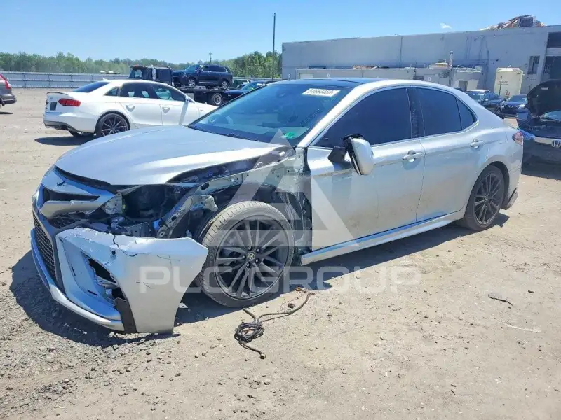 2021 Toyota CAMRY фото