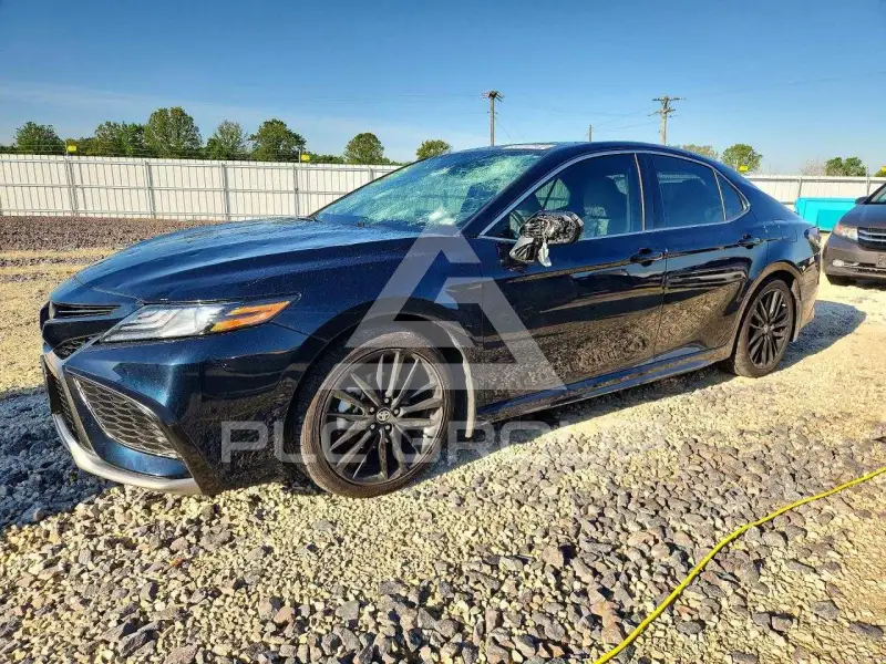 2021 Toyota CAMRY photo