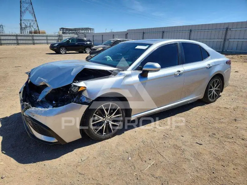 2021 Toyota CAMRY фото