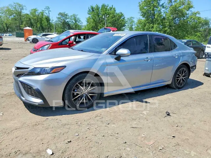 2021 Toyota CAMRY фото