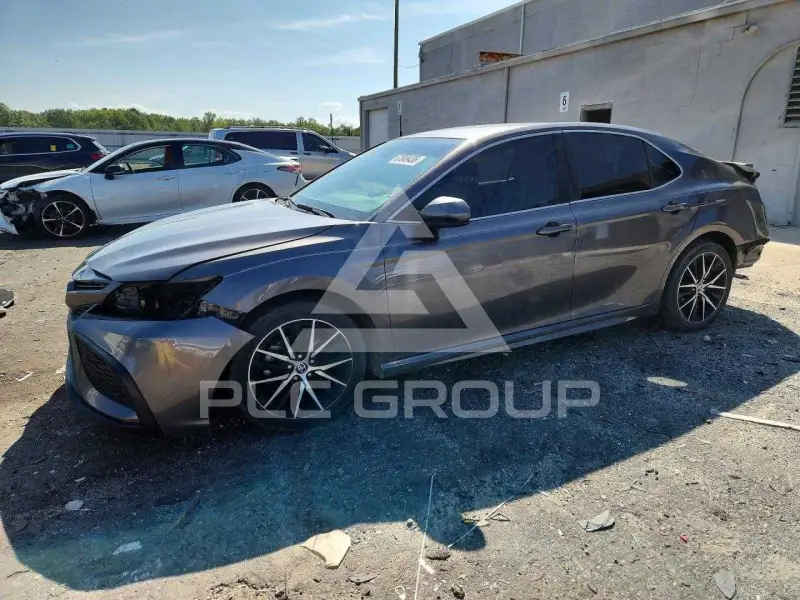 2021 Toyota CAMRY фото