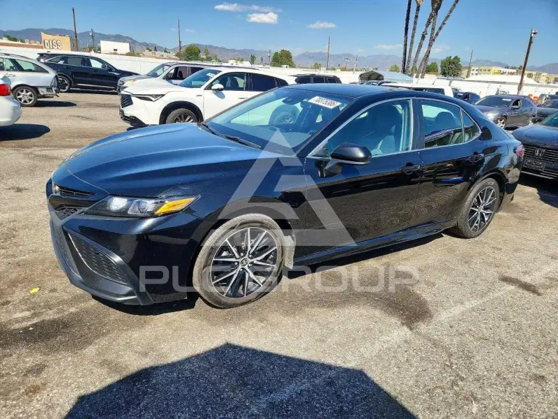 2021 Toyota CAMRY фото