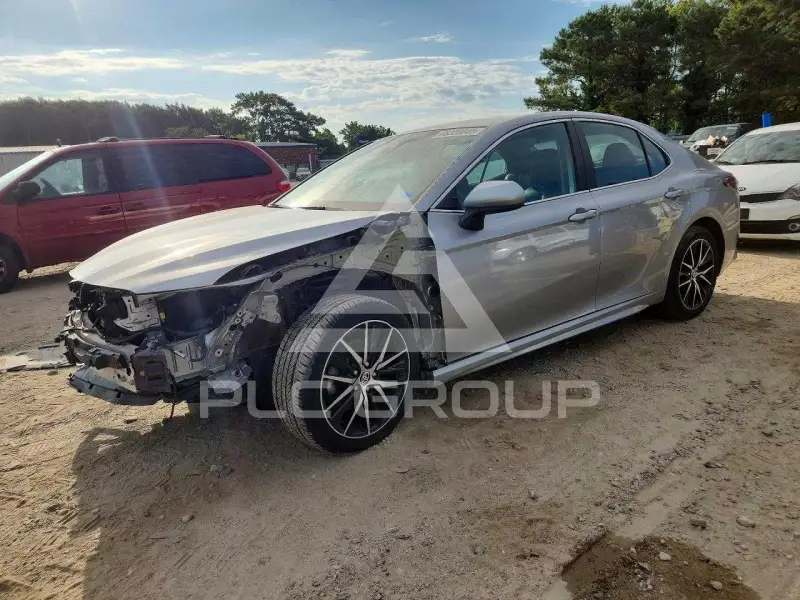 2021 Toyota CAMRY фото