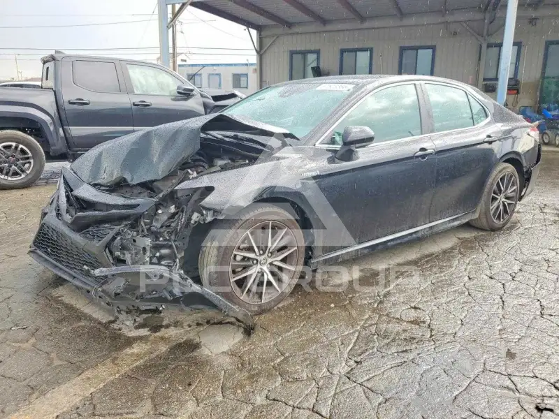 2021 Toyota CAMRY фото
