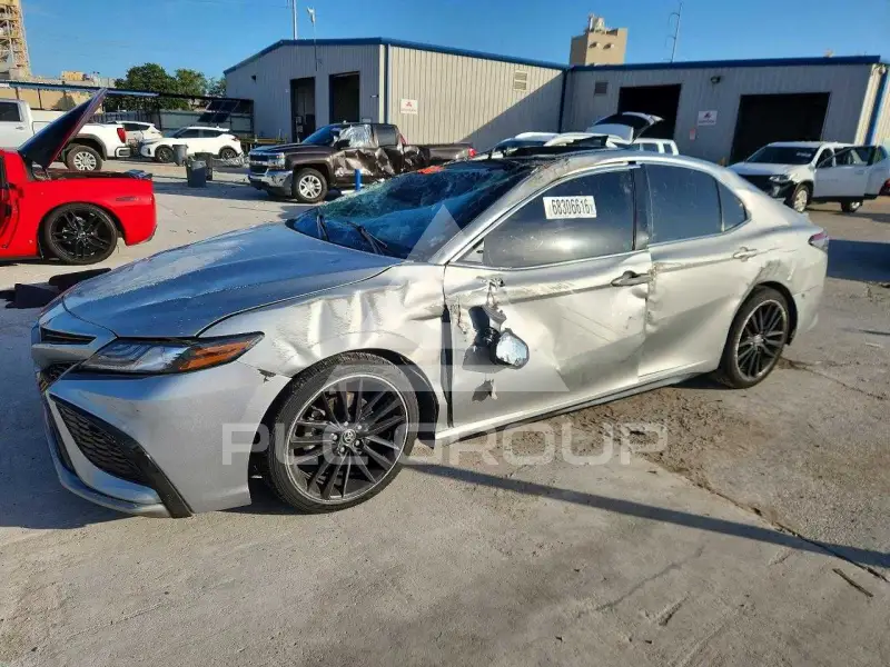 2021 Toyota CAMRY фото