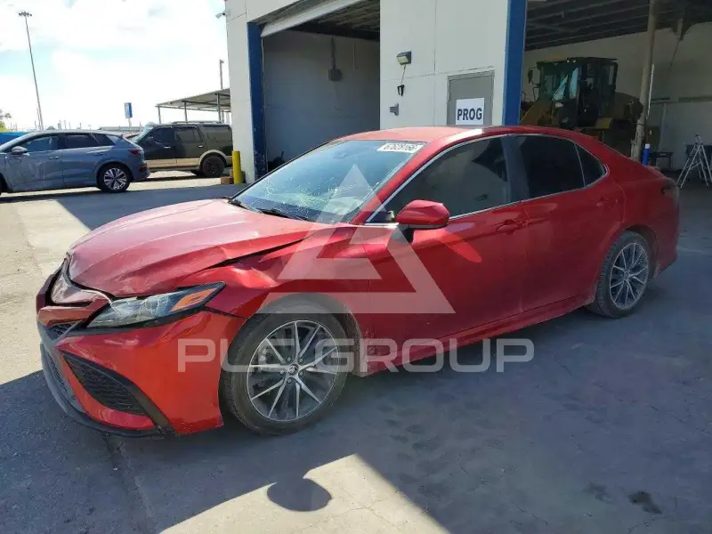 2021 Toyota CAMRY фото
