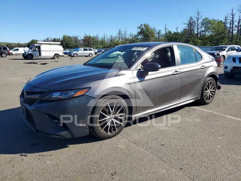 2021 Toyota CAMRY фото