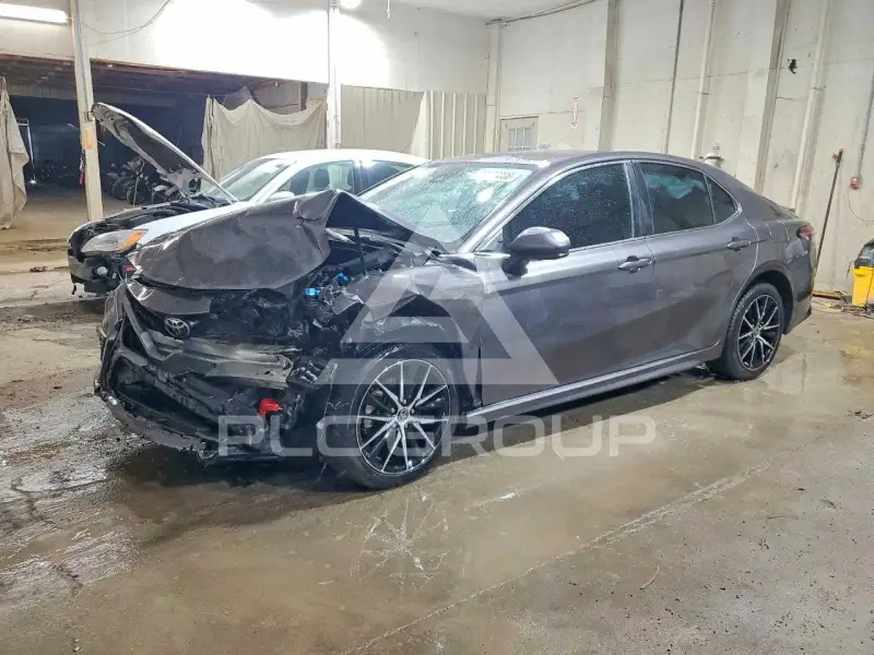 2021 Toyota CAMRY фото