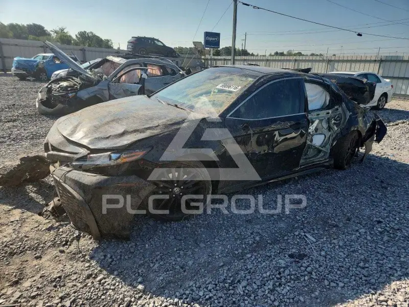 2021 Toyota CAMRY фото