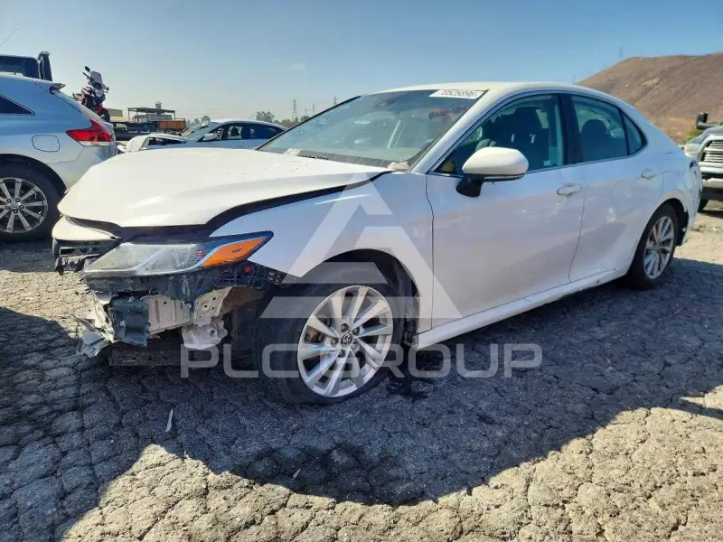 2021 Toyota CAMRY фото