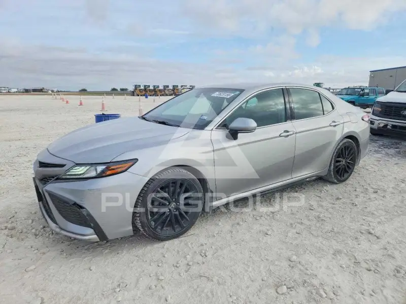 2021 Toyota CAMRY фото