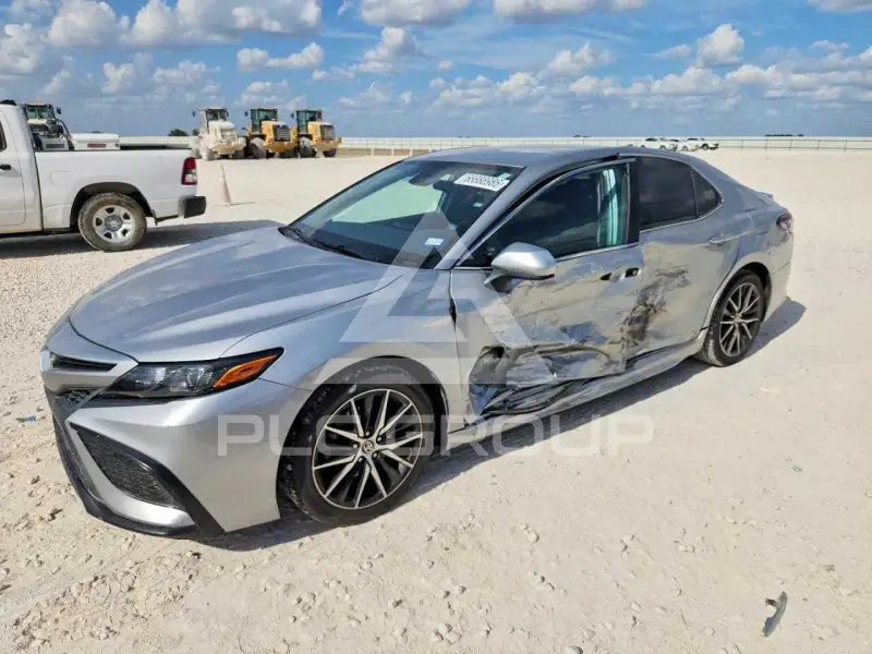 2021 Toyota CAMRY фото