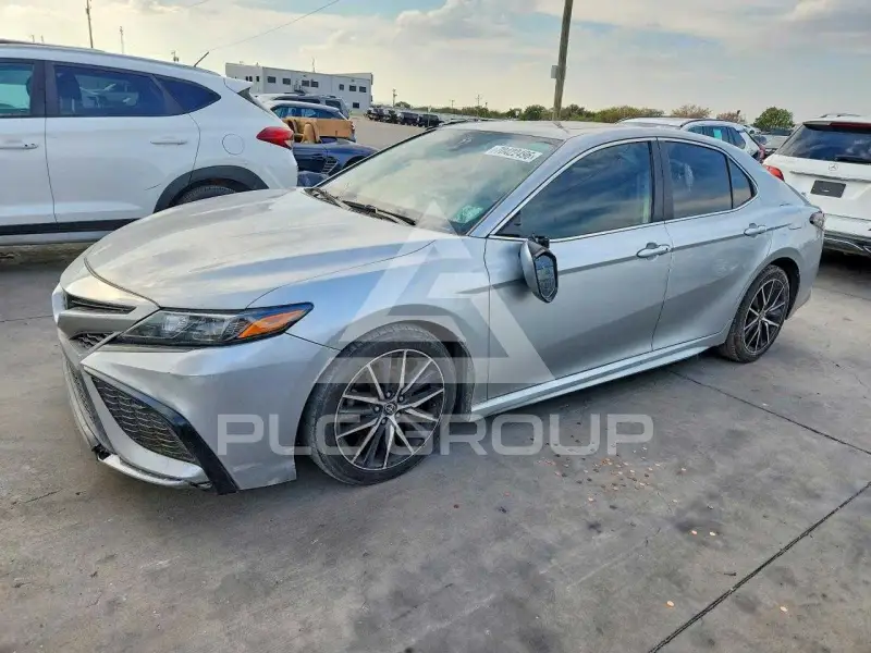 2021 Toyota CAMRY фото
