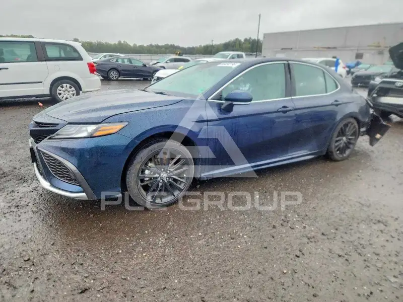 2021 Toyota CAMRY фото