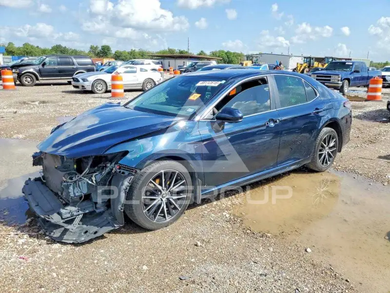 2021 Toyota CAMRY фото