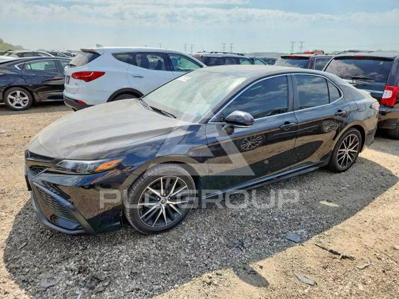 2021 Toyota CAMRY фото