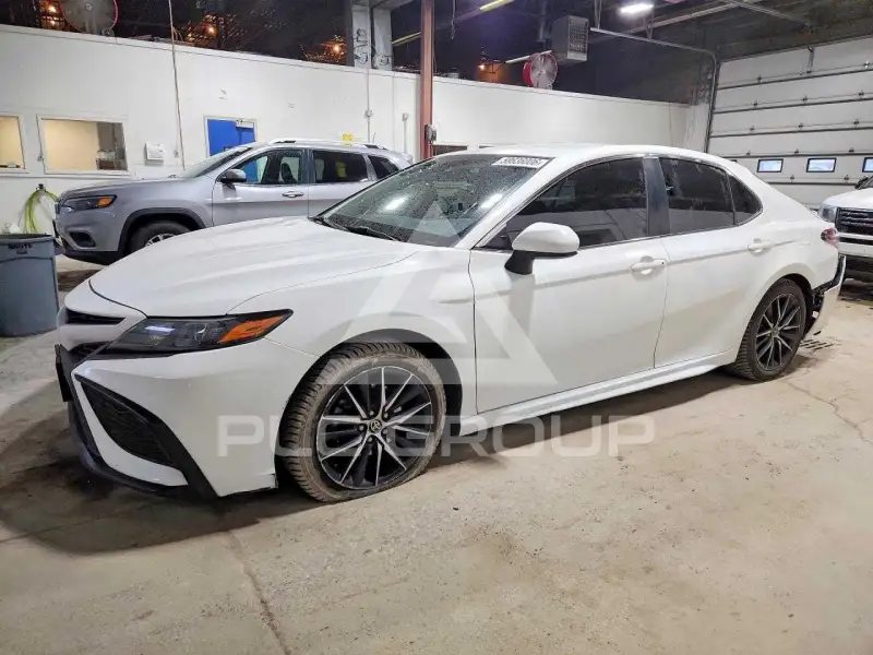 2021 Toyota CAMRY фото