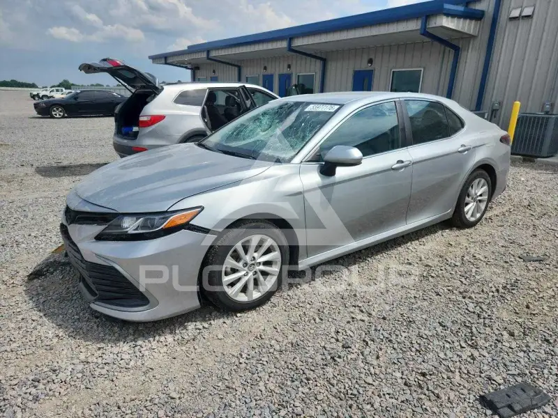 2021 Toyota CAMRY photo