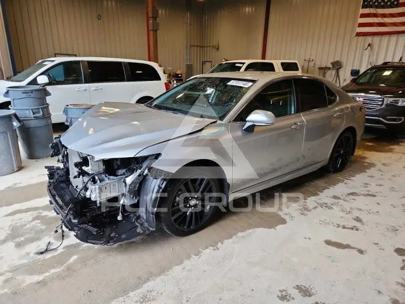 2021 Toyota CAMRY photo