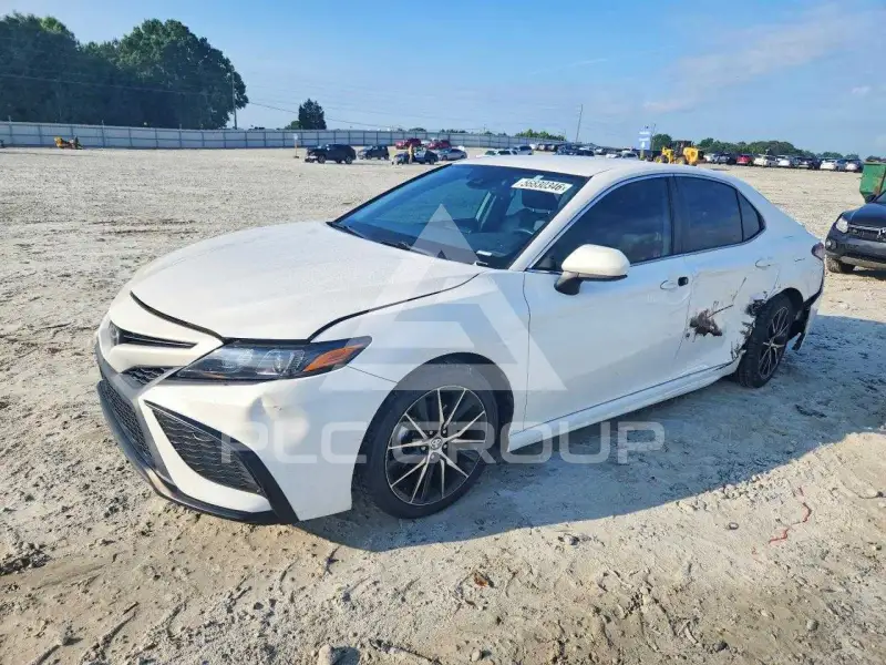 2021 Toyota CAMRY фото
