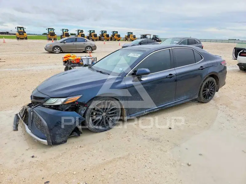 2021 Toyota CAMRY фото