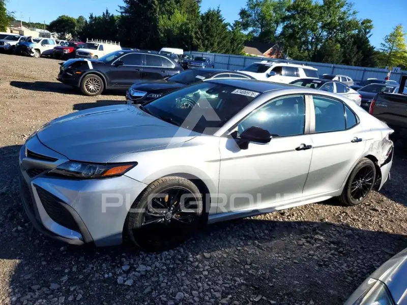 2021 Toyota CAMRY фото