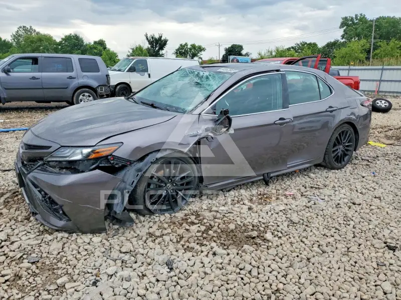 2021 Toyota CAMRY фото
