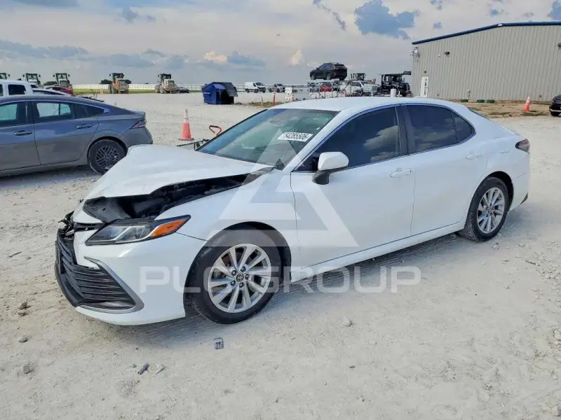 2021 Toyota CAMRY фото