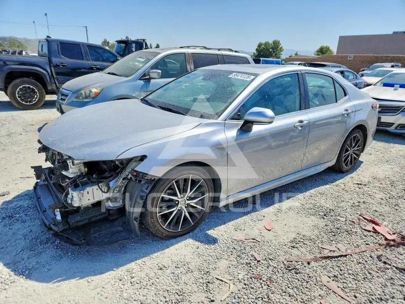 2021 Toyota CAMRY фото