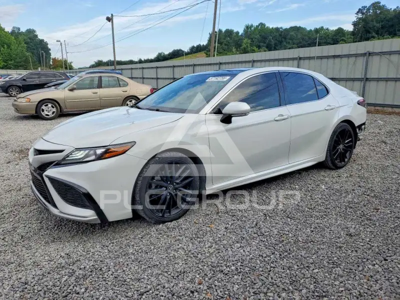 2021 Toyota CAMRY фото