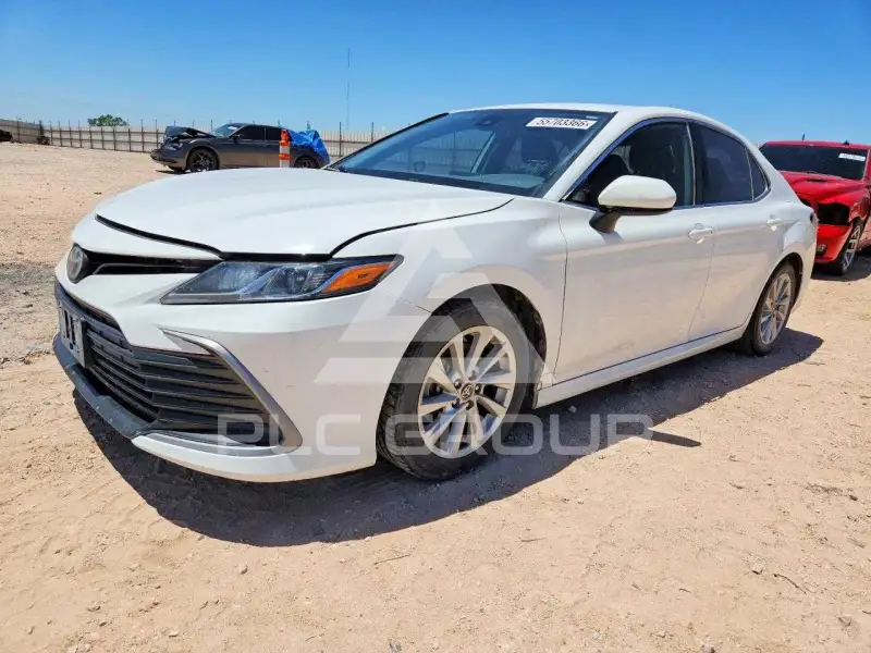 2021 Toyota CAMRY фото