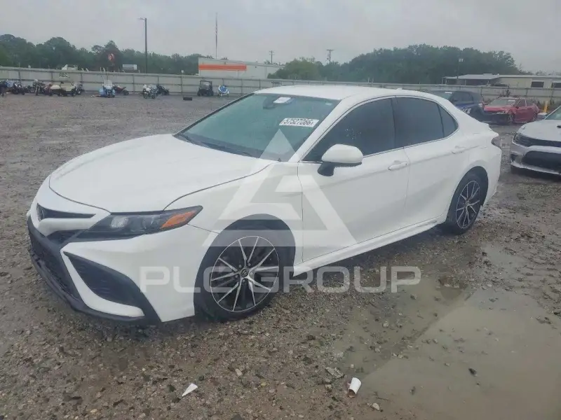 2021 Toyota CAMRY фото