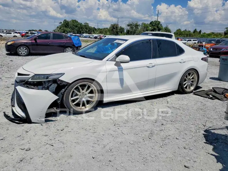 2021 Toyota CAMRY фото
