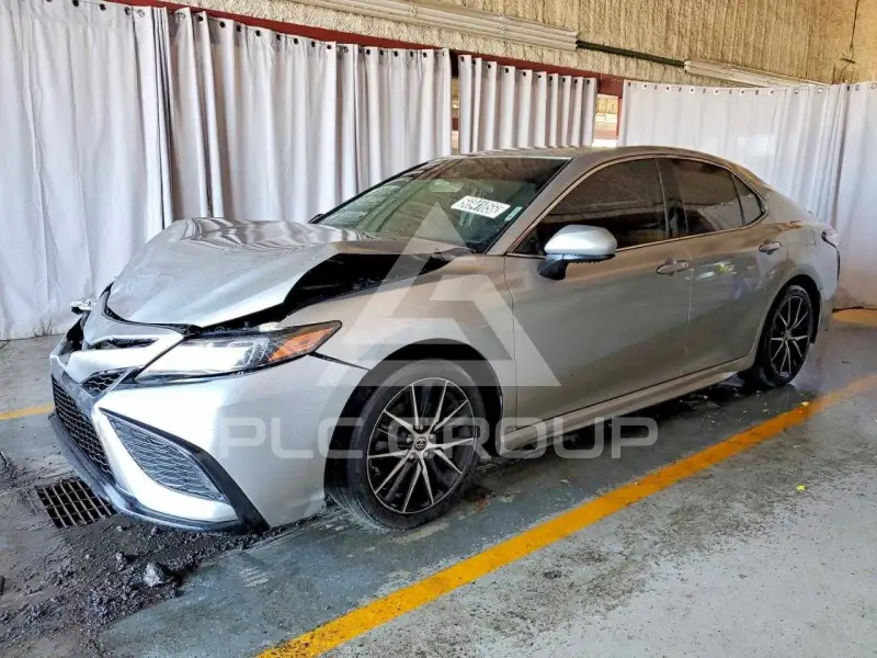 2021 Toyota CAMRY photo