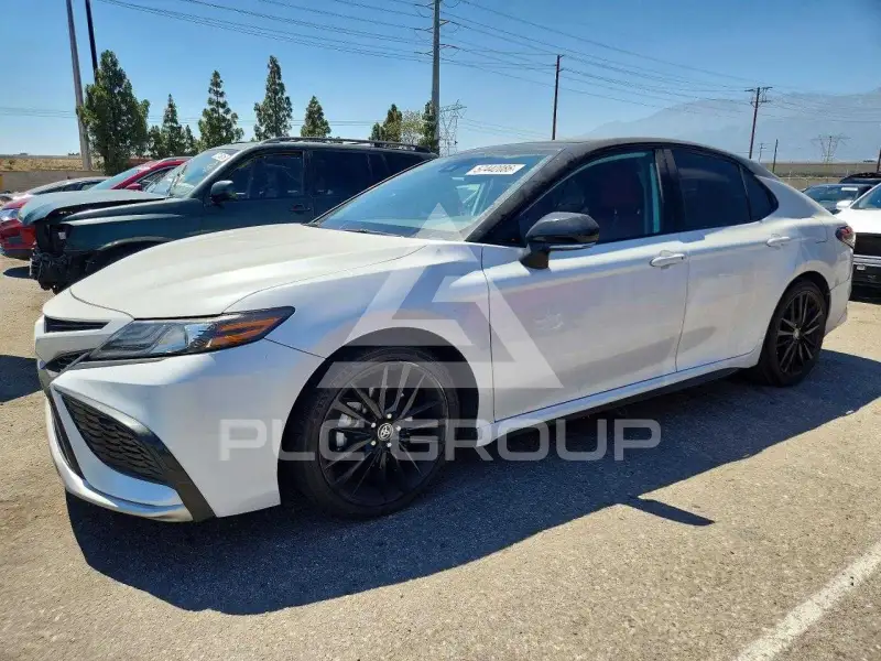 2021 Toyota CAMRY photo