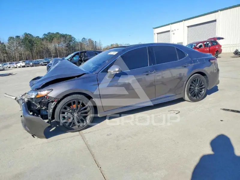 2021 Toyota CAMRY photo