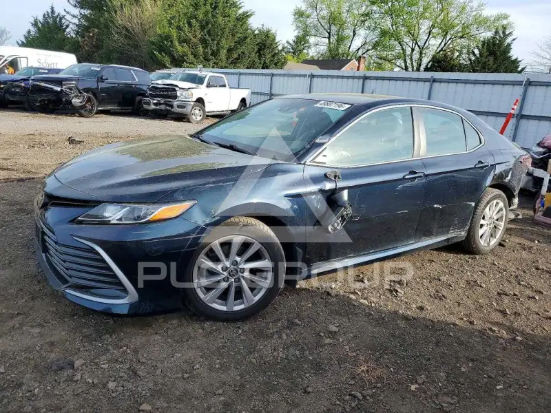 2021 Toyota CAMRY фото