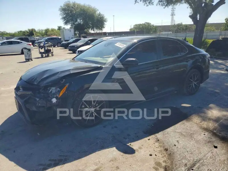 2021 Toyota CAMRY фото