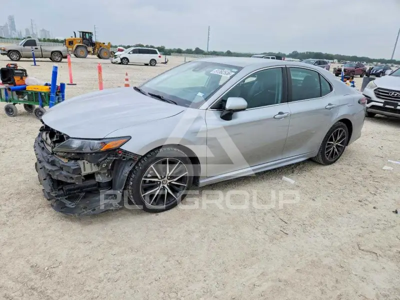 2021 Toyota CAMRY фото