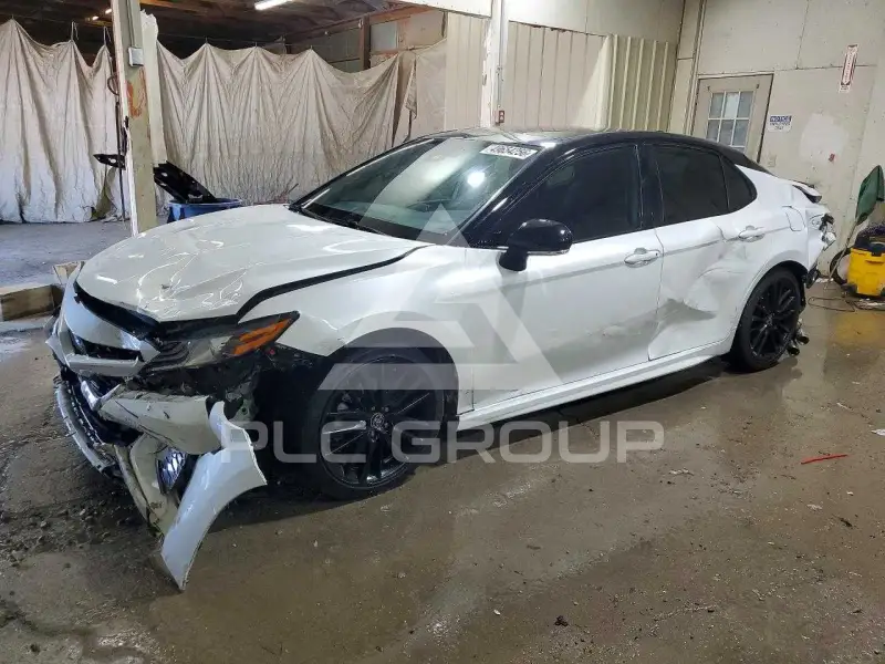 2021 Toyota CAMRY фото
