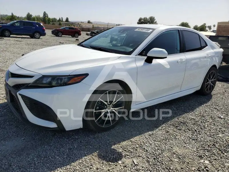 2021 Toyota CAMRY фото